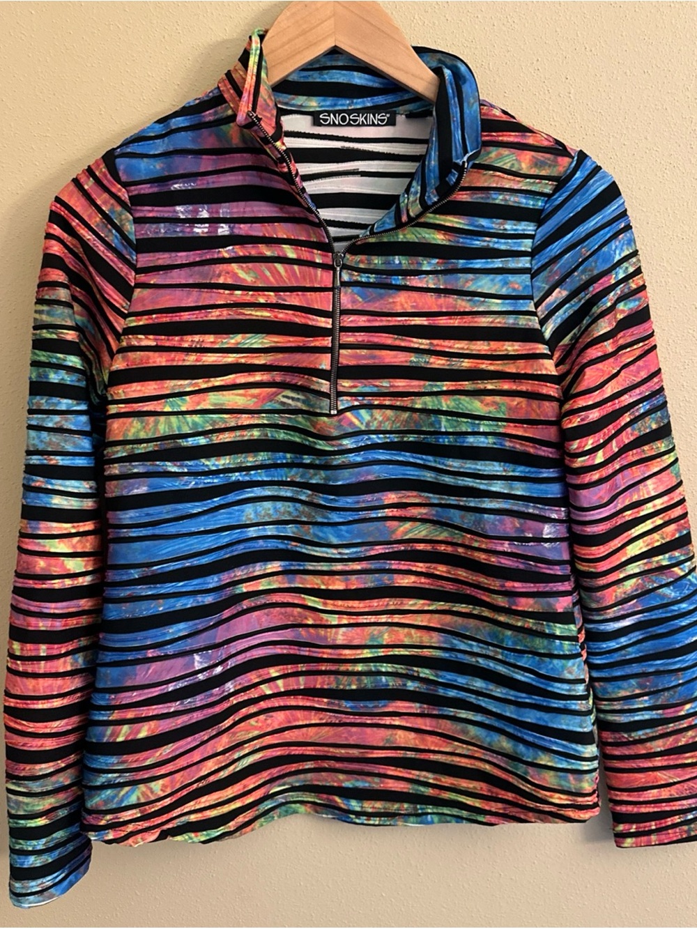 Sno‎ Skins Qtr Zip Base Layer Top Long Sleeve Women's Small Striped Print Color
